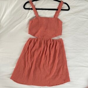New with tags cut out smocked top dress - forever 21 size small, coral